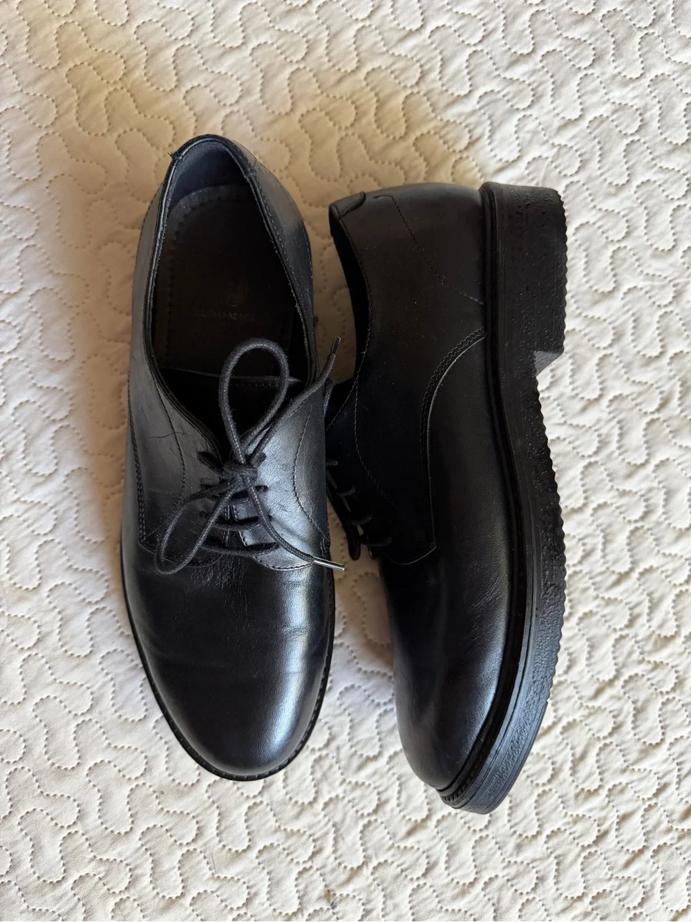 Bruno Magli Men’s Classic Black Leather Derby Shoes Lace-Up Design Size 9